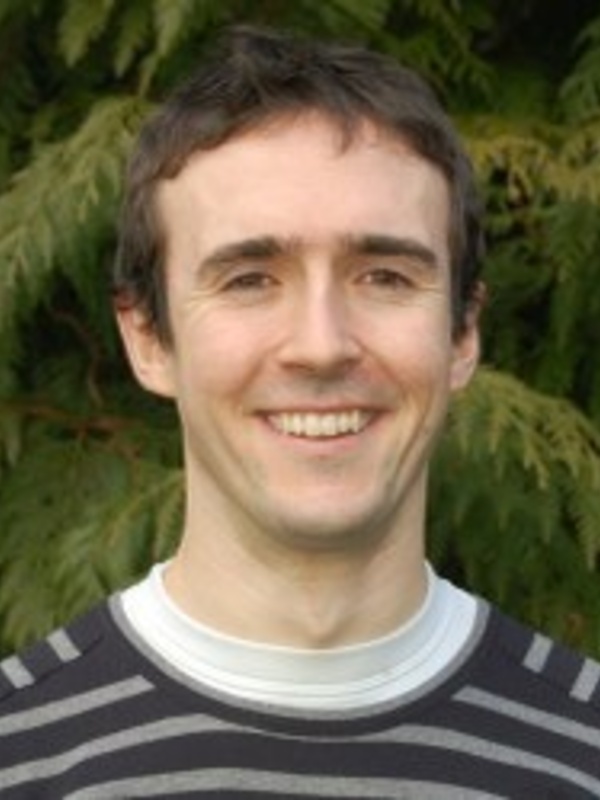 Dr Thomas  Reynolds